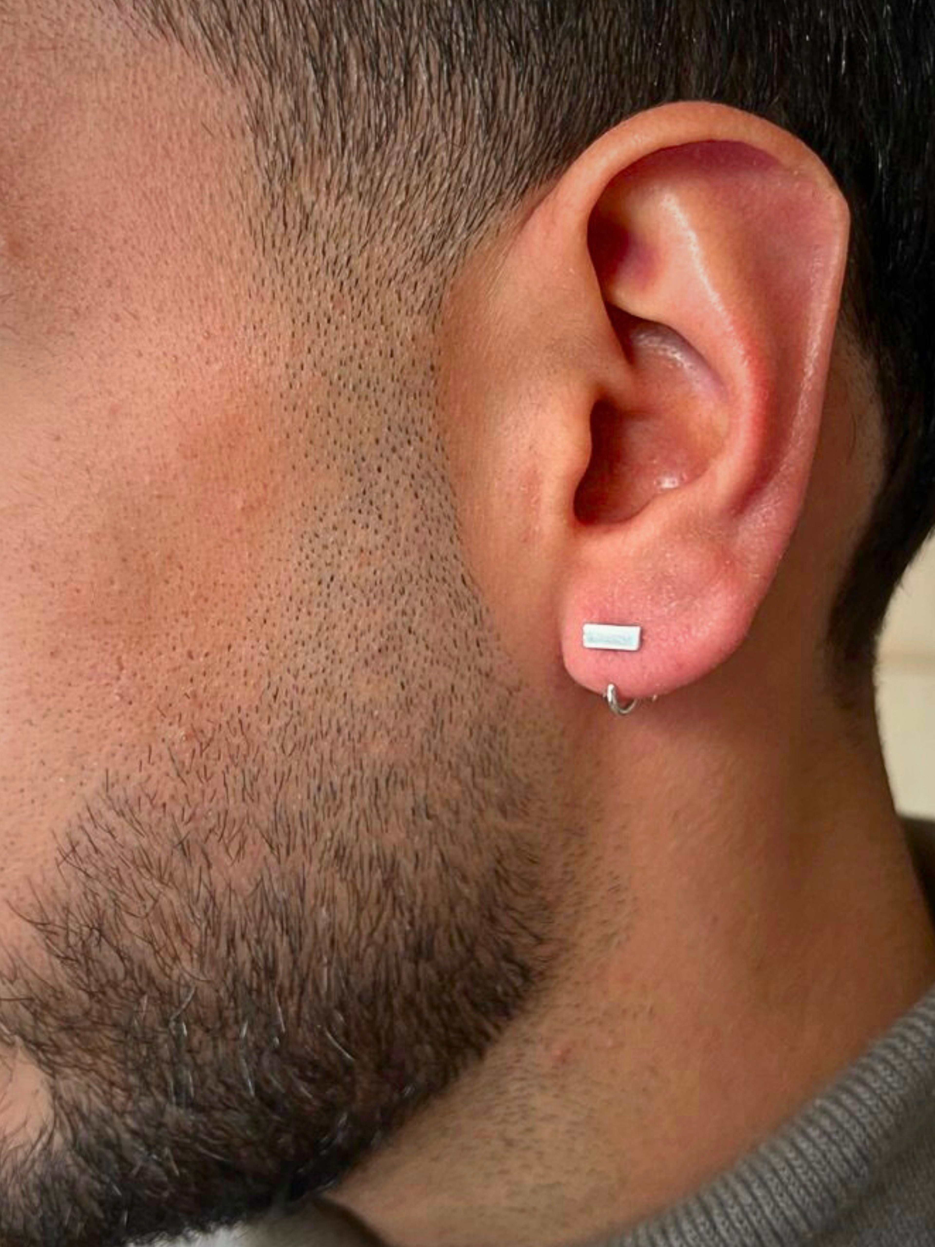 Line Ear Piercing Unisex- Silver